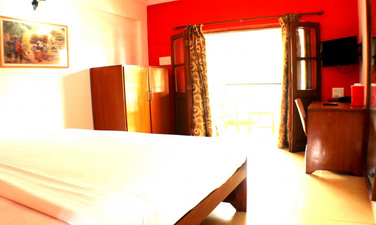 Silver Sands Sunshine Hotel