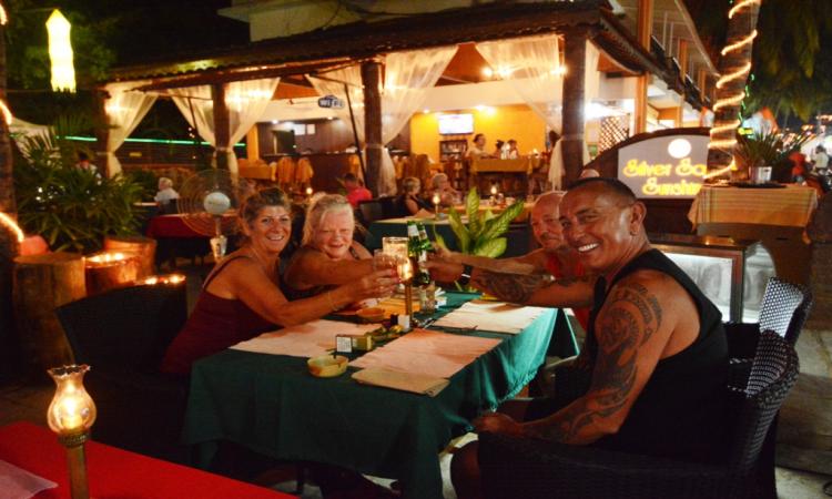 Silver Sands Sunshine Hotel