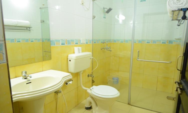 Silver Sands Sunshine Hotel