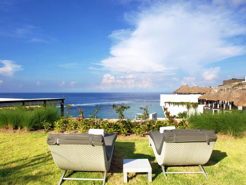 Samabe Bali Suites & Villas