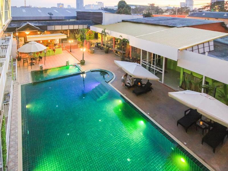 Anantra Pattaya Resort
