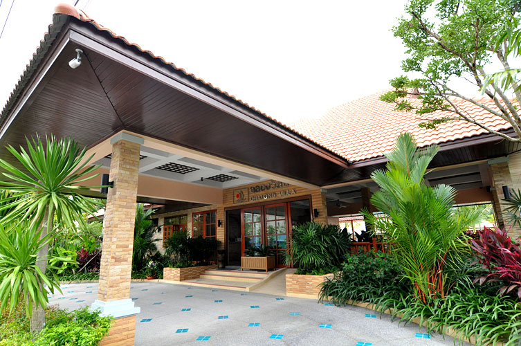 Chalong Villa Resort & Spa
