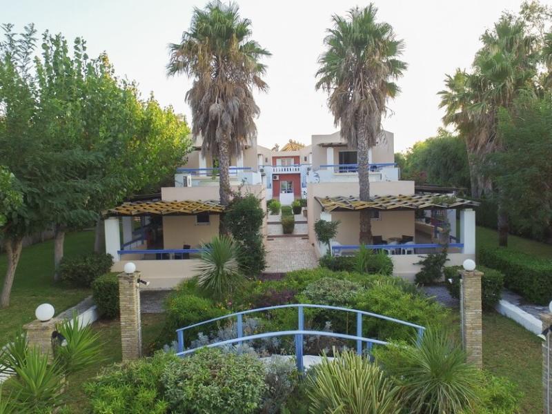 Aithrio Hotel