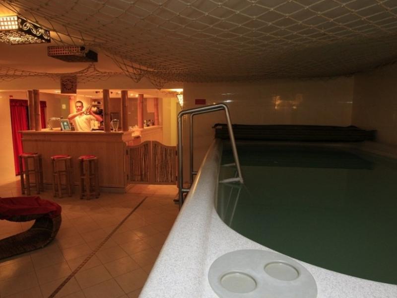 Teleki-Degenfeld Castle Hotel Szirak