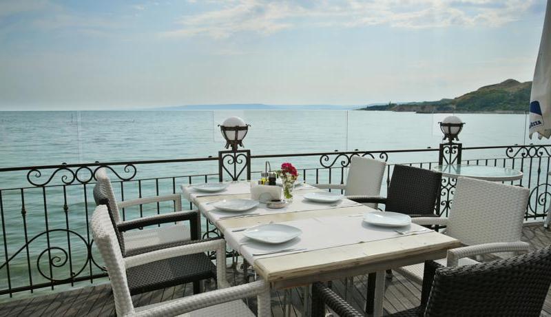 Royal Bay