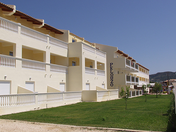 Pelouzo Hotel