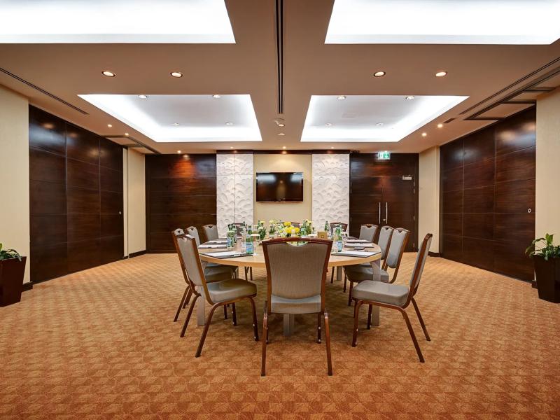 Abidos Hotel Apartment - Dubailand