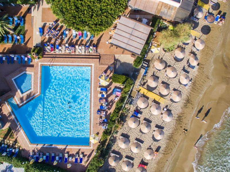 Vasia Zephiros Beach Hotel