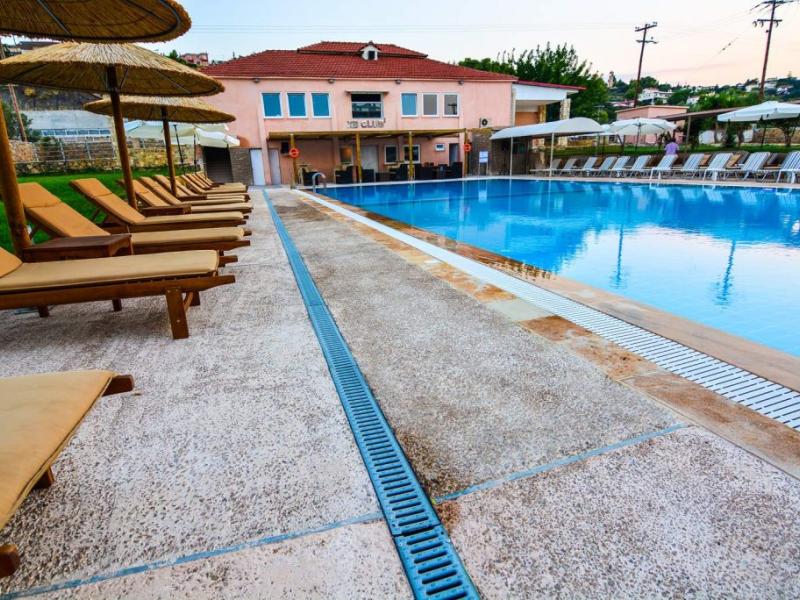Xylokastro Beach Hotel