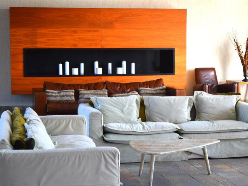 Amphora Hotel & Suites