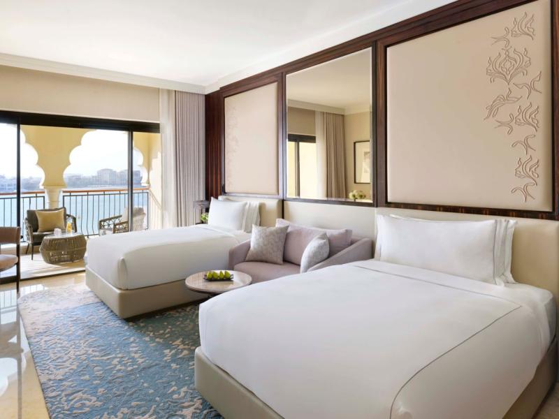 The Ritz-Carlton Abu Dhabi Grand Canal