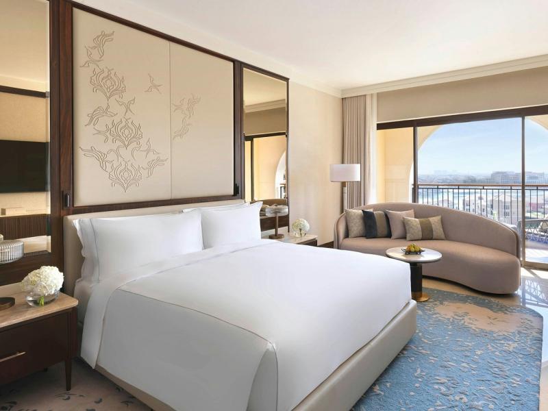 The Ritz-Carlton Abu Dhabi Grand Canal