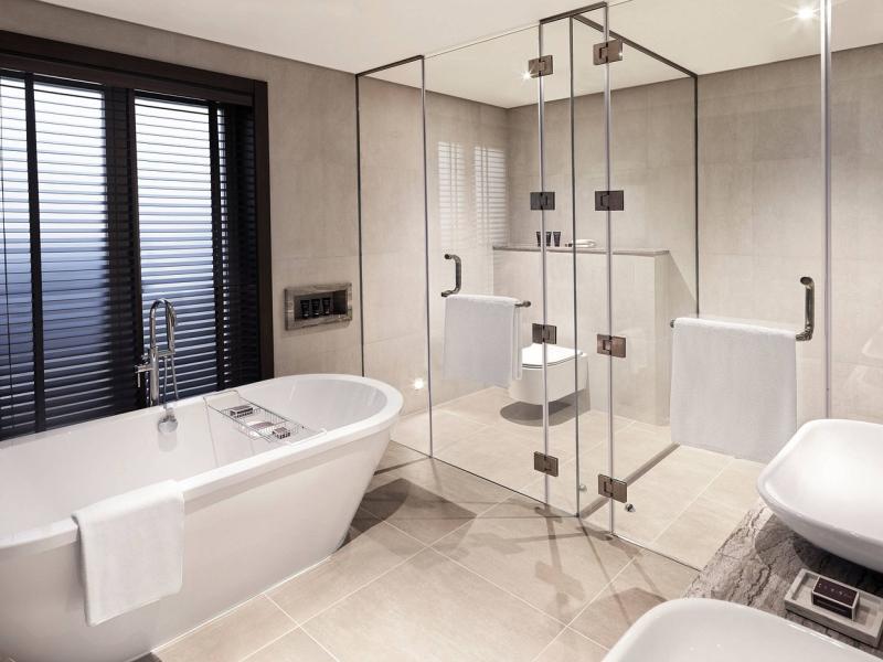 The Ritz-Carlton Abu Dhabi Grand Canal