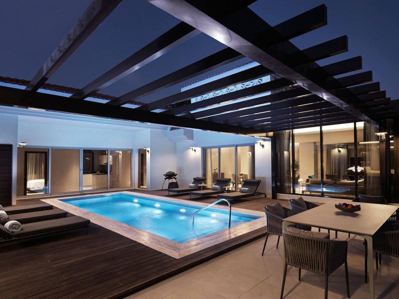 The Ritz-Carlton Abu Dhabi Grand Canal