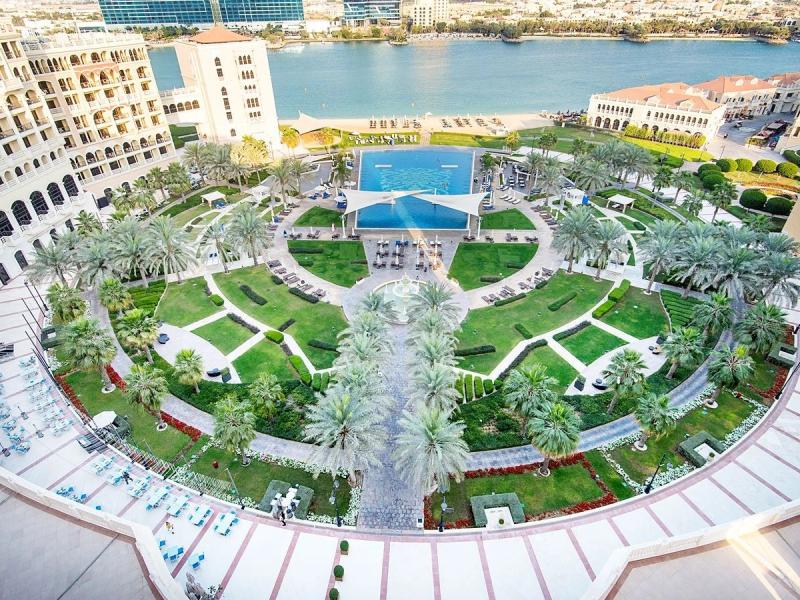 The Ritz-Carlton Abu Dhabi Grand Canal