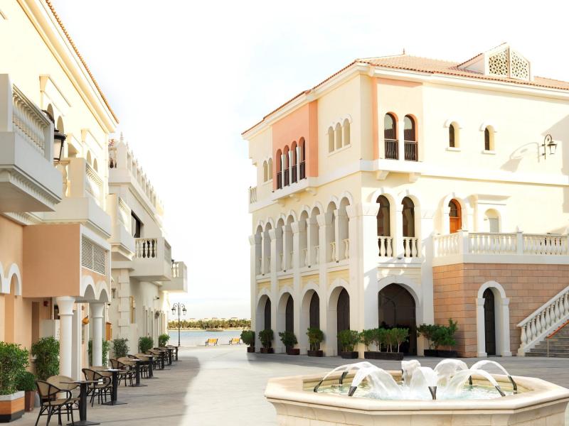 The Ritz-Carlton Abu Dhabi Grand Canal