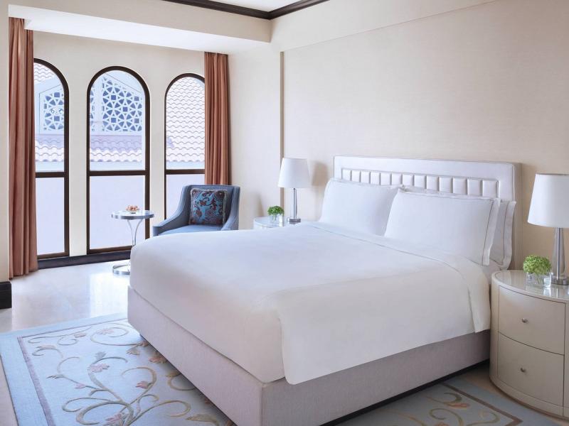 The Ritz-Carlton Abu Dhabi Grand Canal