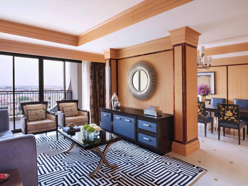 The Ritz-Carlton Abu Dhabi Grand Canal