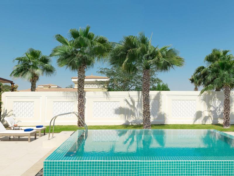 The Ritz-Carlton Abu Dhabi Grand Canal