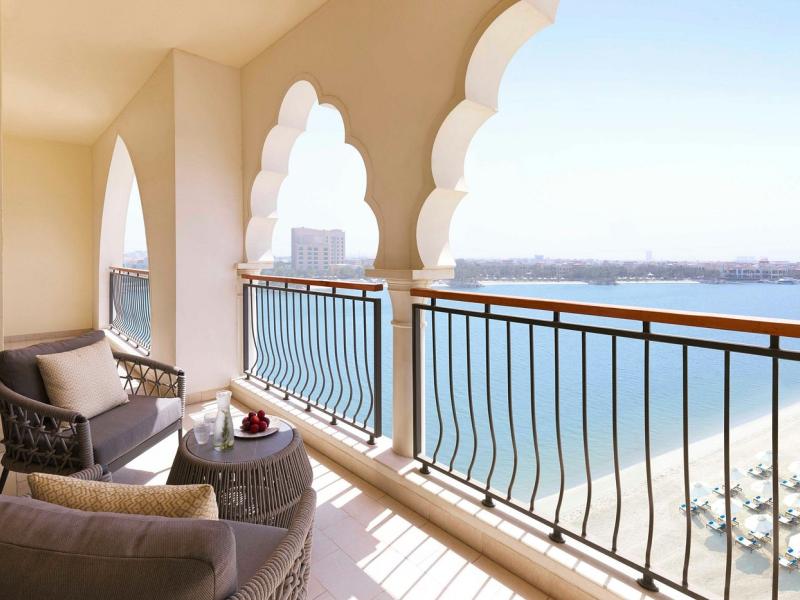 The Ritz-Carlton Abu Dhabi Grand Canal