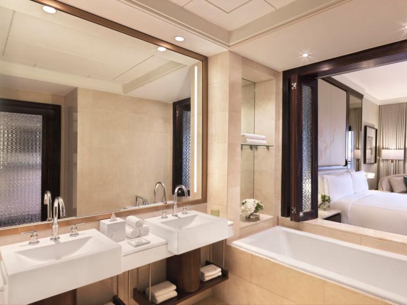 The Ritz-Carlton Abu Dhabi Grand Canal