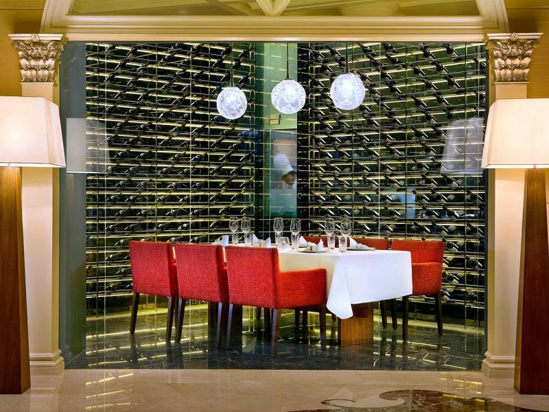 The Ritz-Carlton Abu Dhabi Grand Canal