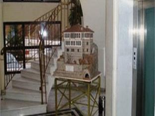 Castor Hotel