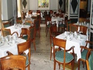 Castor Hotel