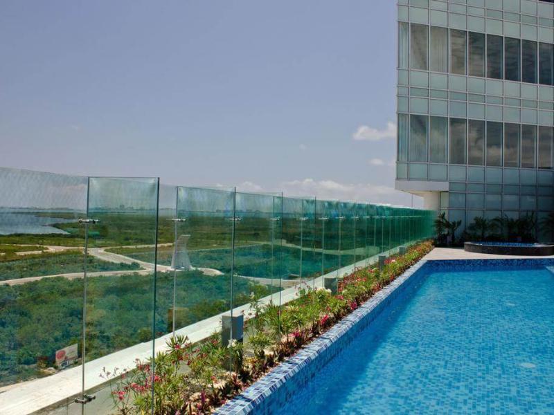 Fiesta Inn Cancun Las Americas