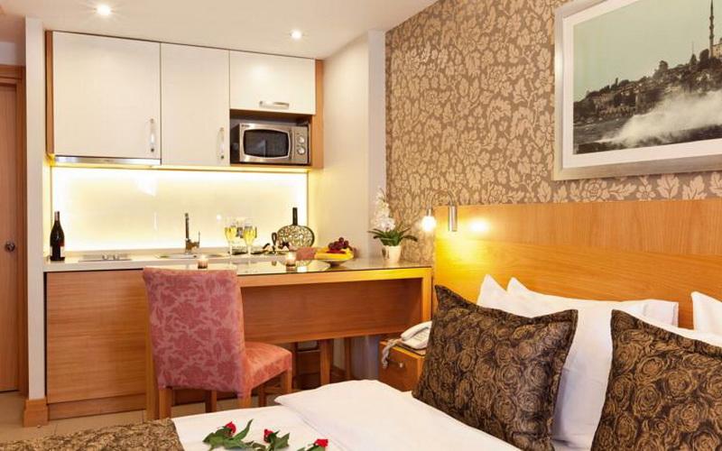 Emerald Hotel