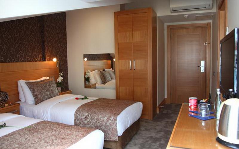Emerald Hotel