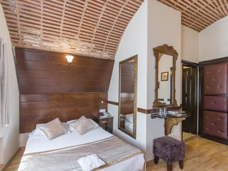 Naz Wooden House Inn