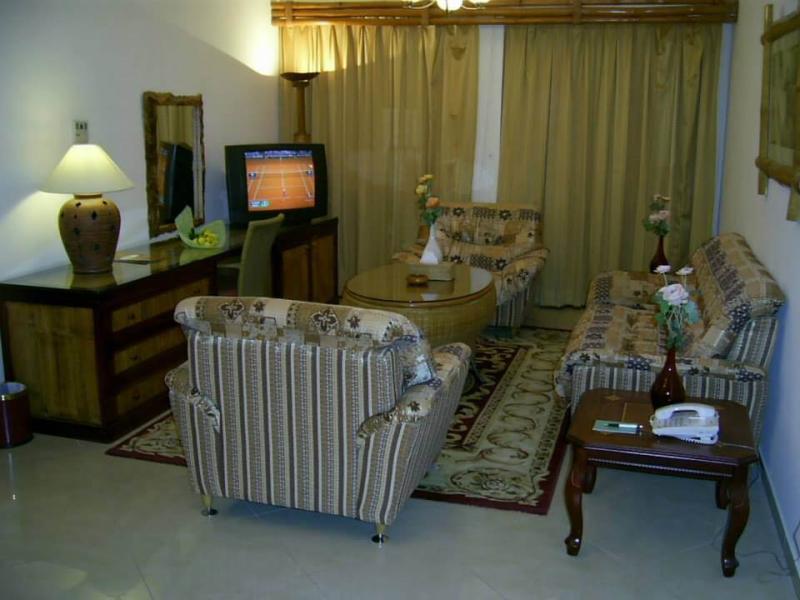 Golden Crown Hotel Apartment