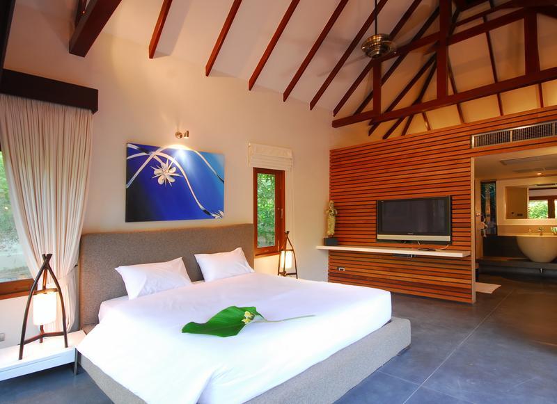The Privilege Hotel Ezra Royal Beach