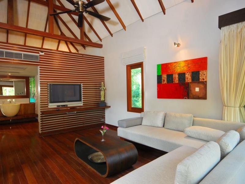 The Privilege Hotel Ezra Royal Beach