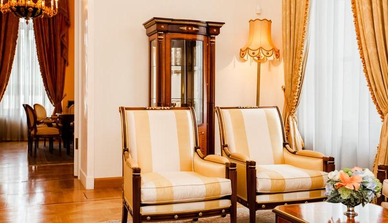 Петровский Путевой Дворец