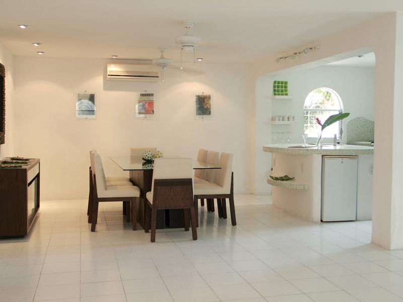 Tropical Casablanca Party Hotel