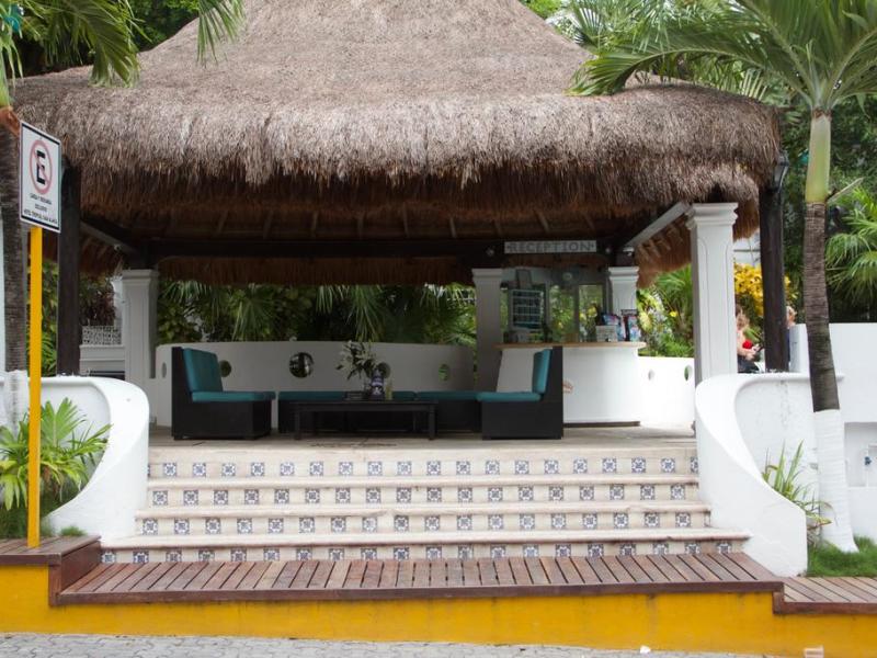 Tropical Casablanca Party Hotel