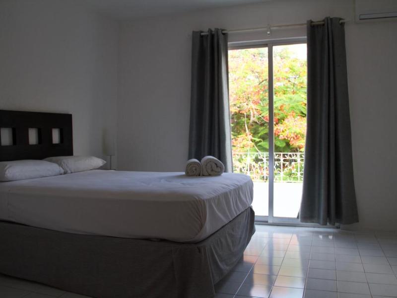 Tropical Casablanca Party Hotel