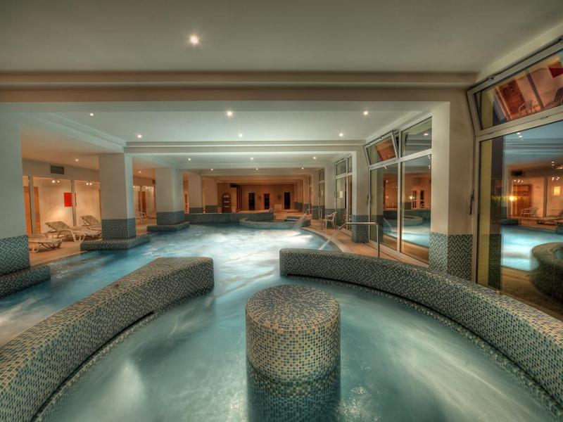 Ket Korona Konferencia es Wellness Hotel