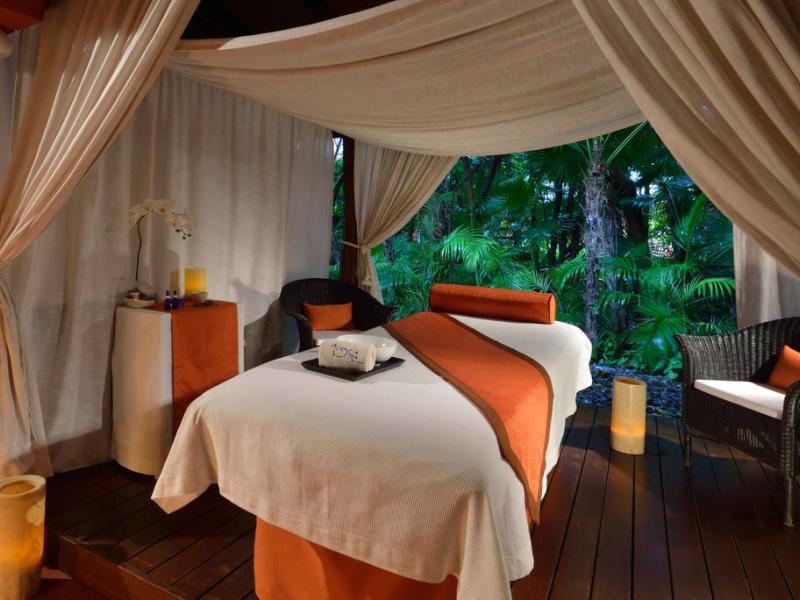 Catalonia Privileged Maroma