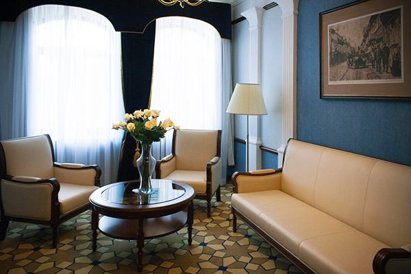 Отель Гарни