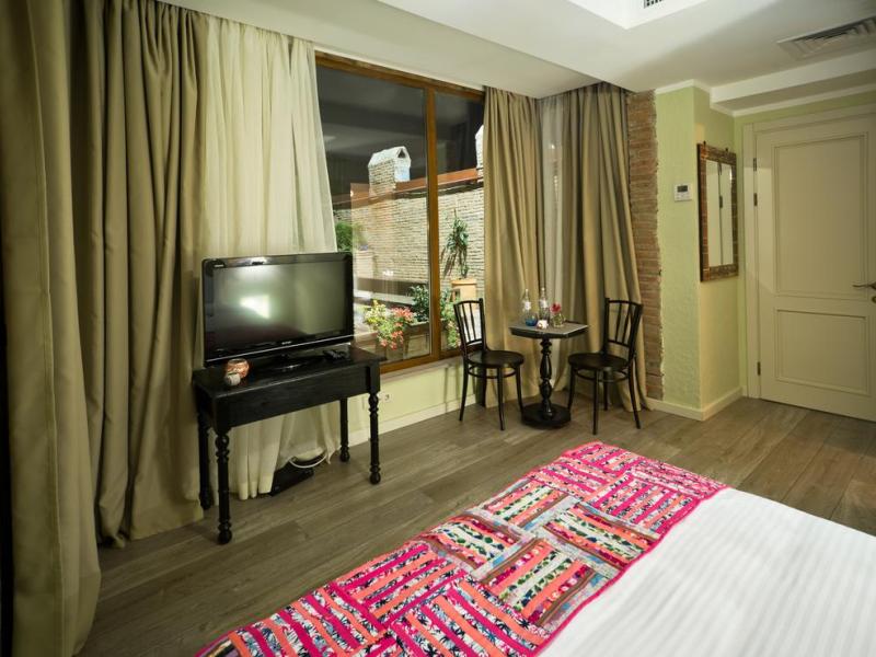 №12 Boutique Hotel
