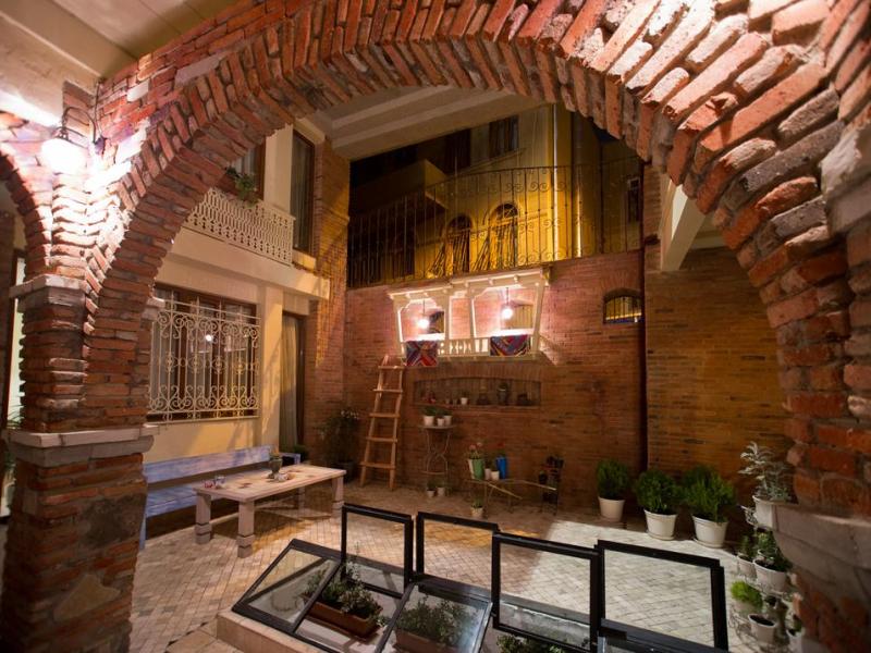 №12 Boutique Hotel