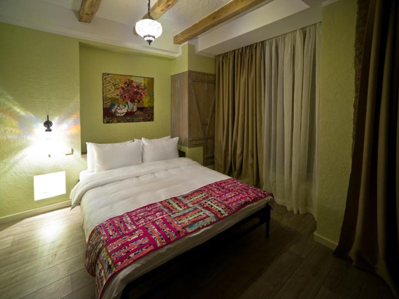 №12 Boutique Hotel