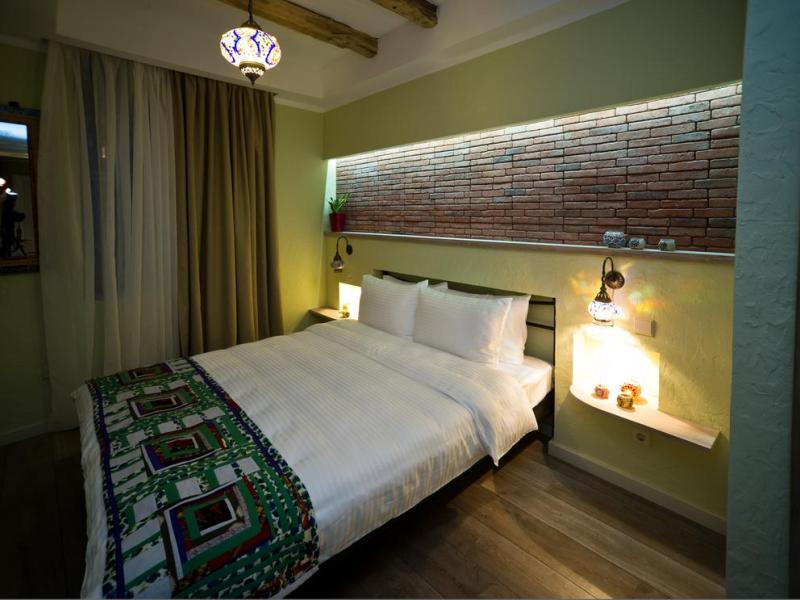 №12 Boutique Hotel