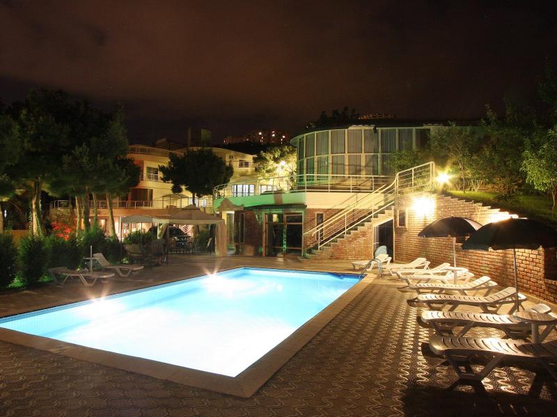 Hotel Beaumonde Garden