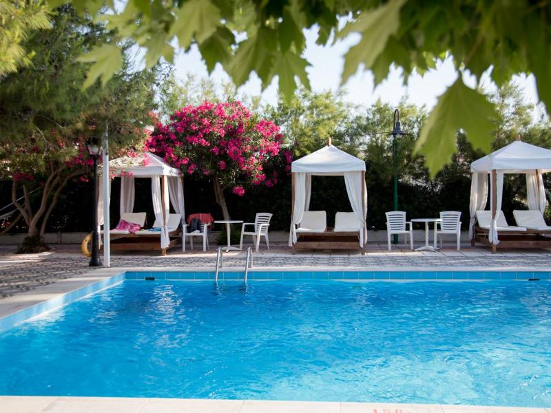 Summery Hotel