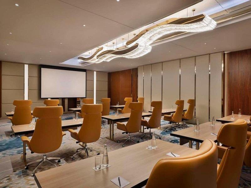 Hilton Dubai The Walk