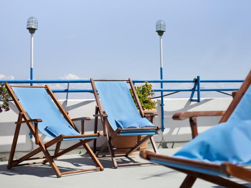 Daphne`s Club Hotel Apartments